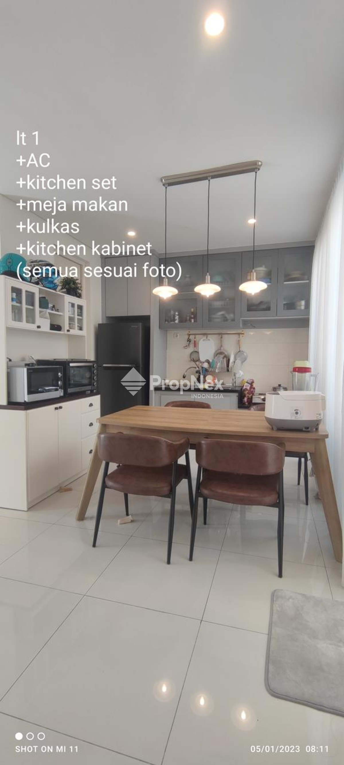 Rumah 2 Lantai Bagus Furnished di Grand Pakuwon — foto 9